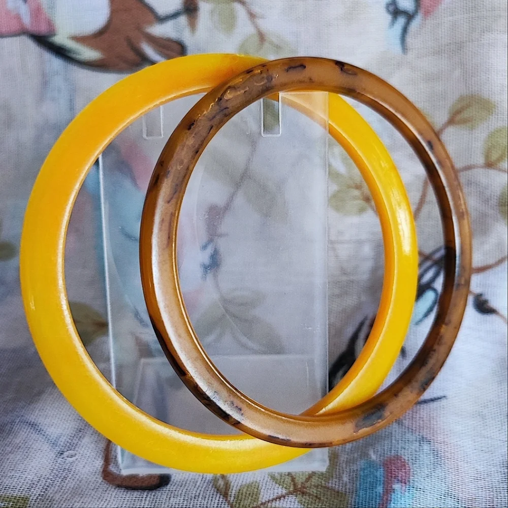 Pair Of 2 Plastic Yellow Marbled Faux Tortoise Lucite Vintage Bangle Bracelets